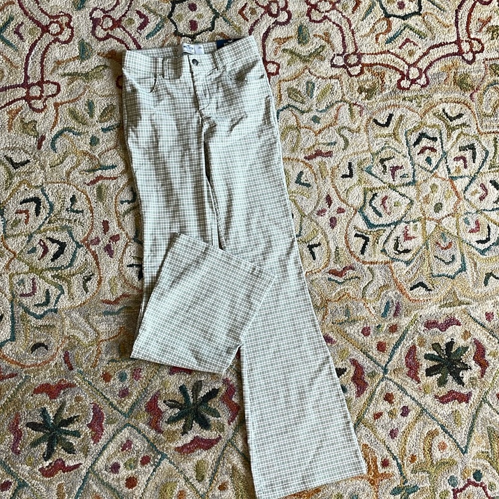 Hollister high rise flare pants size S Long